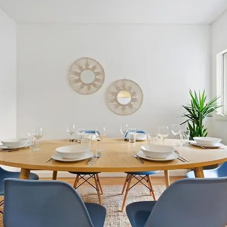 Daire Beautiful 2 Bedroom In Bairro Alto