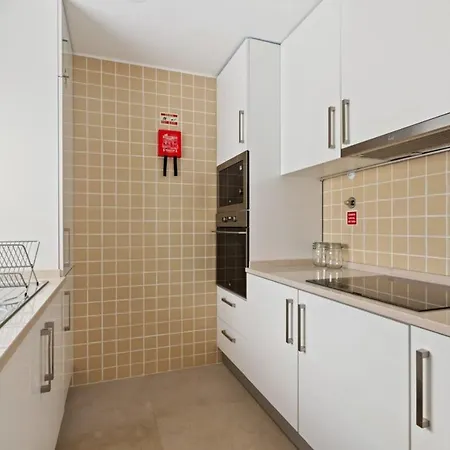 Beautiful 2 Bedroom In Bairro Alto